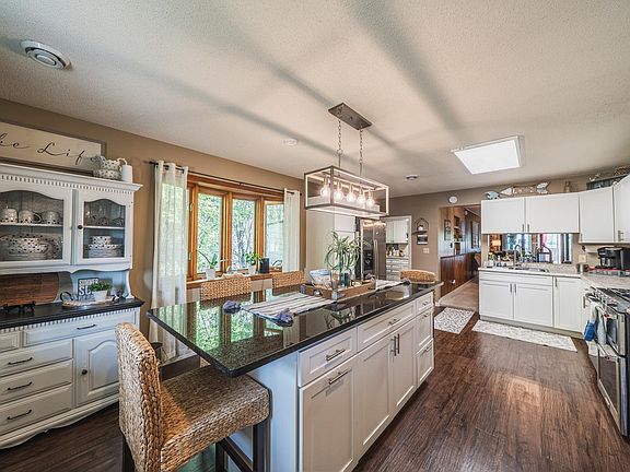 2nd image of 1111 N Shore Dr