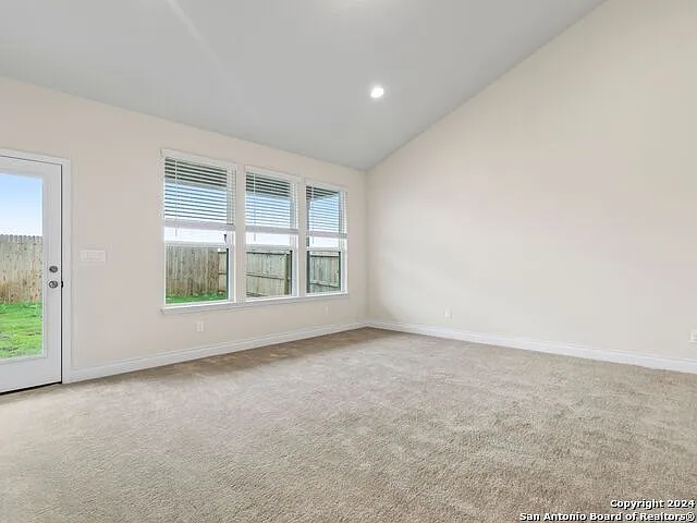 121 Inverness — Photo 13