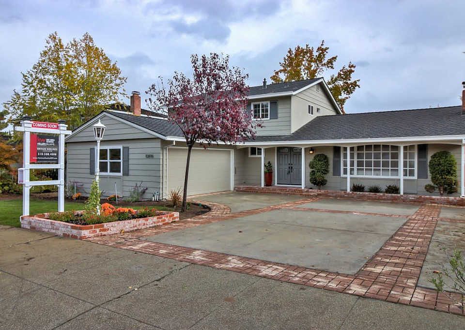 1st image of 10896 Linda Vista Dr