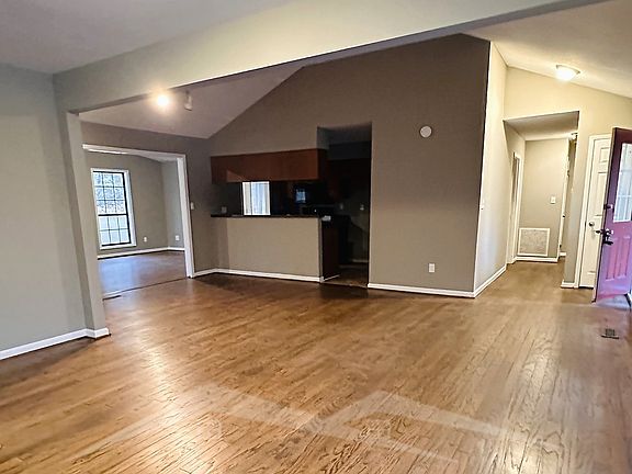 3rd image of 2408 Pentland Dr