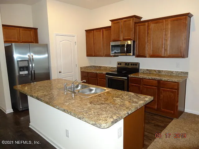 9059 Kipper Dr — Photo 2