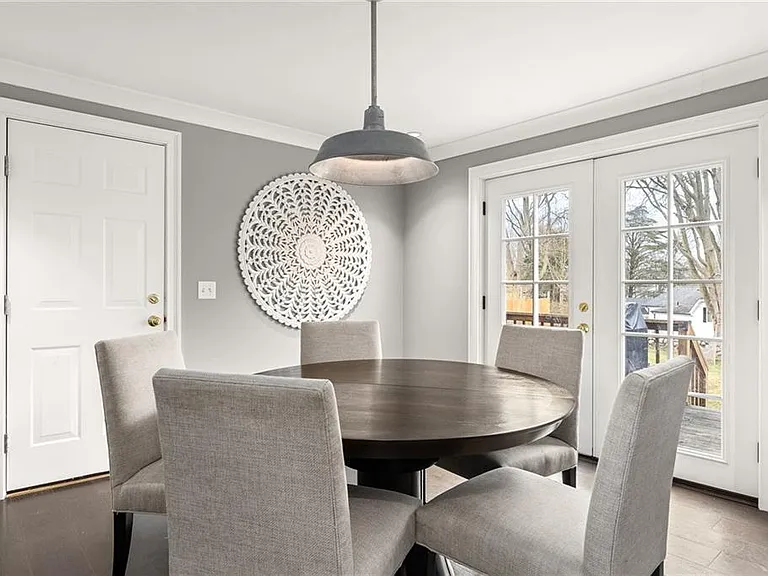 6 Pickering Dr — Photo 5