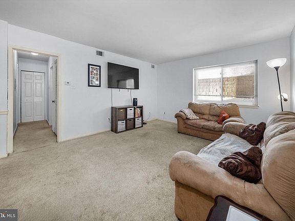 5th image of 5420 Valley Green Dr #20A1