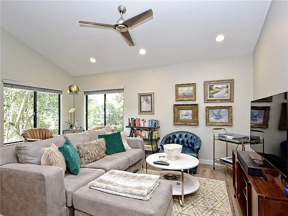 2nd image of 1524 Piedmont Ave #B