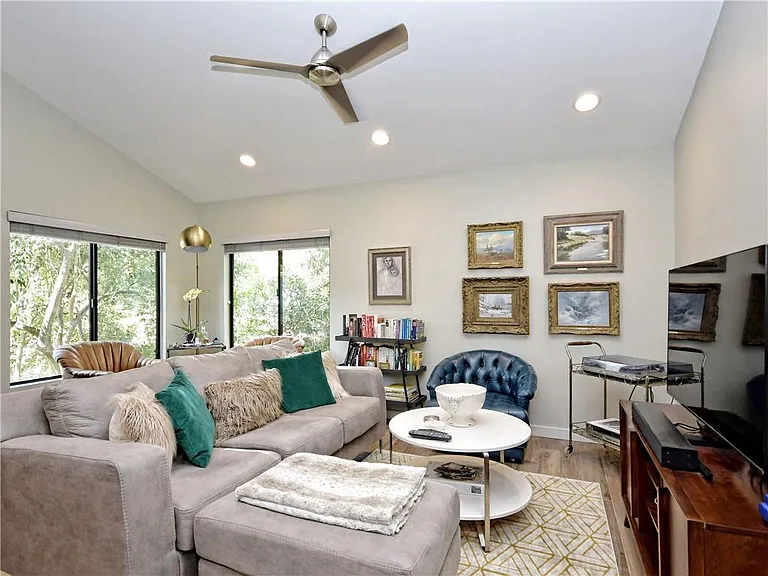 1524 Piedmont Ave #B — Photo 2