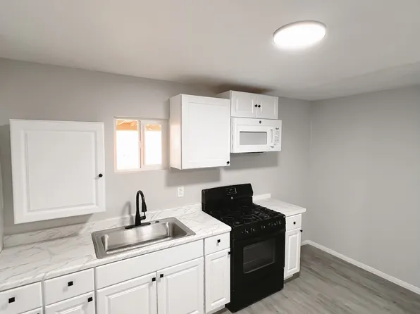 4458 Dobbs Rd #4458, Mojave, CA 93501