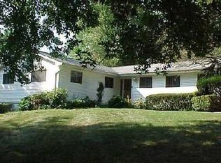 1 Jean Ln, Monsey, NY 10952