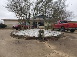 2678 E 2087 Rd, Hugo, OK 74743