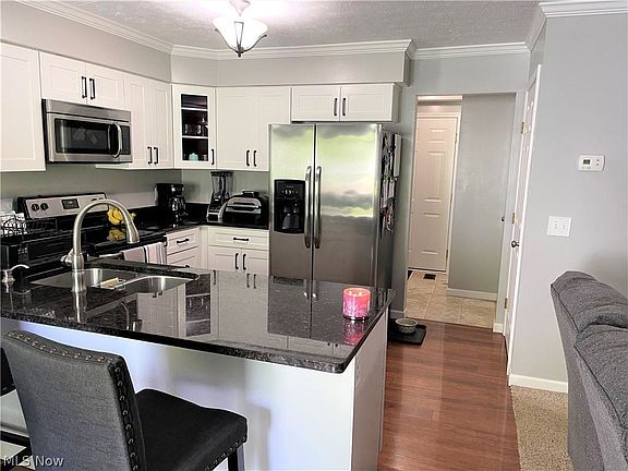 4th image of 1143 Lighthouse Pointe Dr
