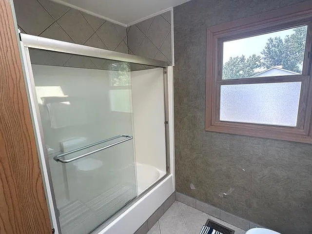 7005 Manchester Dr — Photo 12