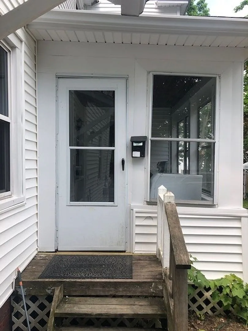 4 River Street — Photo 2