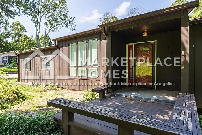 3 bed, 2.0 bath, 1671 sqft, $1,700 — Photo 3