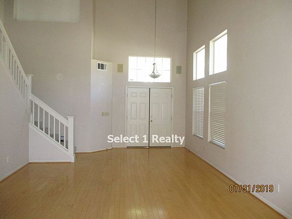 4th image of 4509 Rock Island Dr