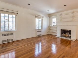 18618 Cambridge Rd, Jamaica, NY 11432