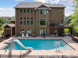 3578 Cherry Ln, Woodbury, MN 55129