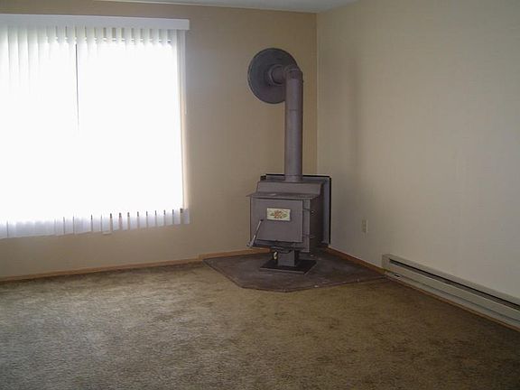 4th image of 310 17th St SE #B