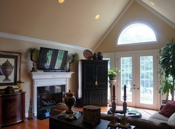 4th image of 19437 Stirrup Dr
