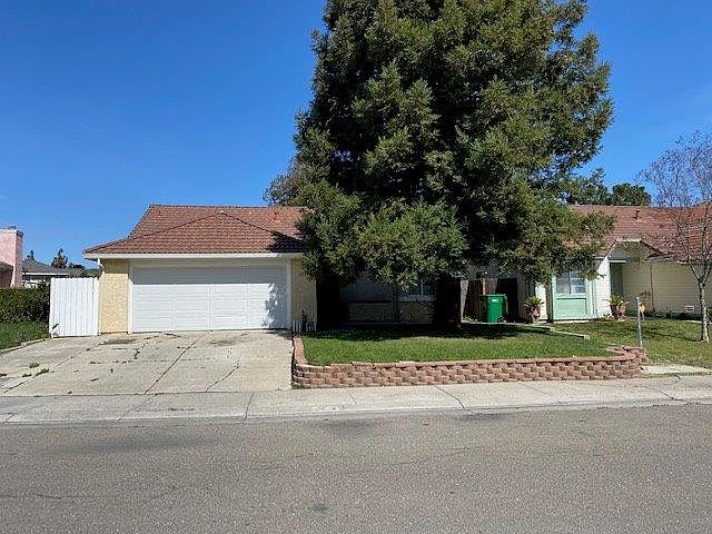 1st image of 2019 Livingston Ln
