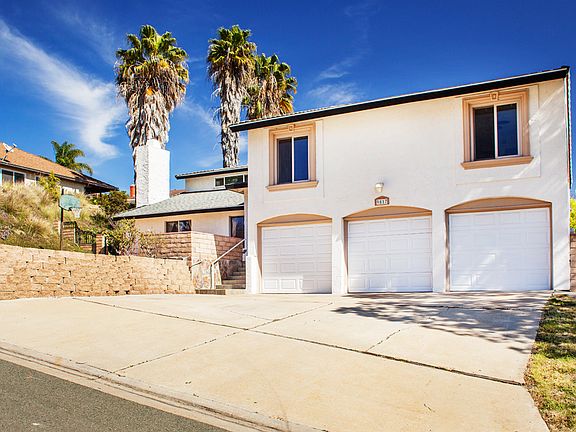3rd image of 9817 Bonnie Vista Dr