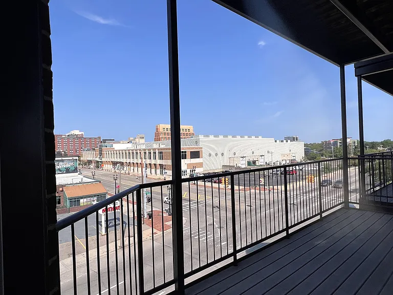 Stadium District Apartments — Photo 15