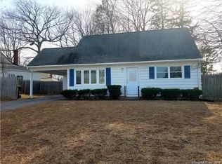 5 Woodstock Pl, East Hartford, CT 06118