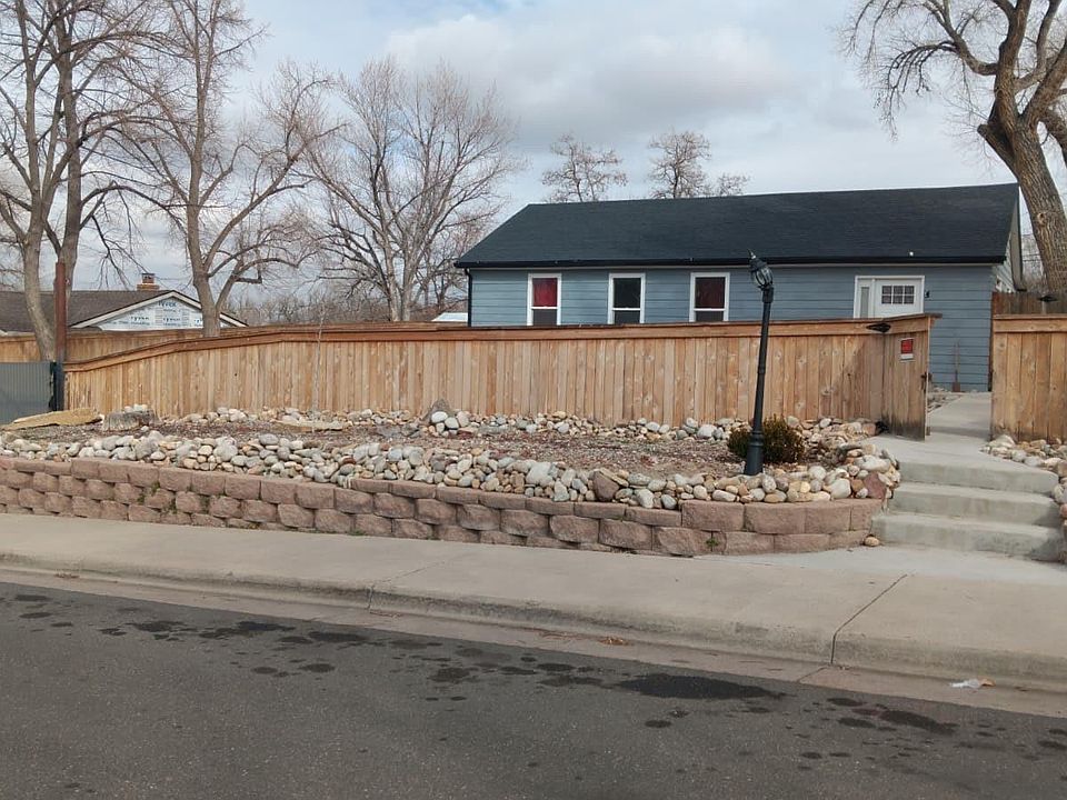 1st image of 3930 Independence Court