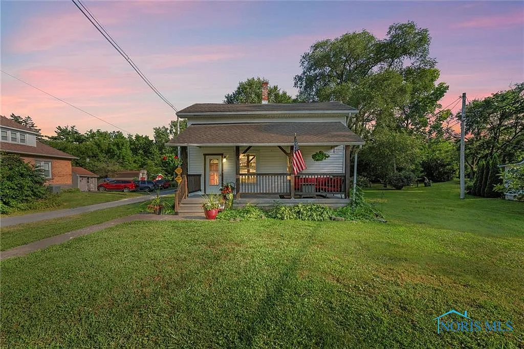 321 W Front St photo 1