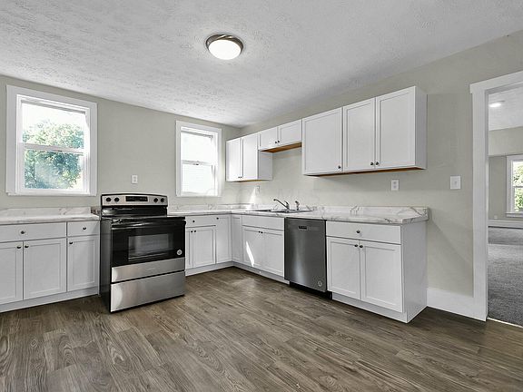 2nd image of 130 Beulah Ave