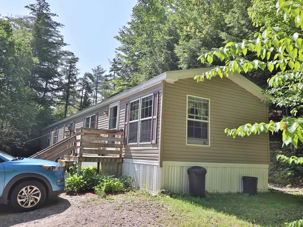 9 & 10 Bryant Ledge Drive, Woodstock, NH 03262