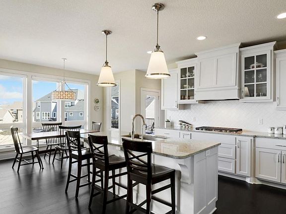 3rd image of 5860 Zanzibar Ln N