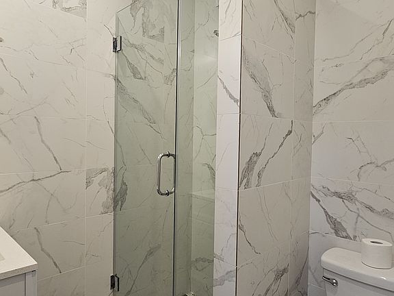 5th image of 481 5th Ave APT 2R