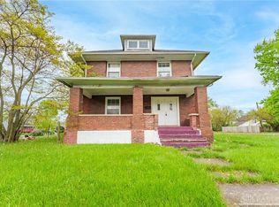 1307 S Limestone St, Springfield, OH 45505