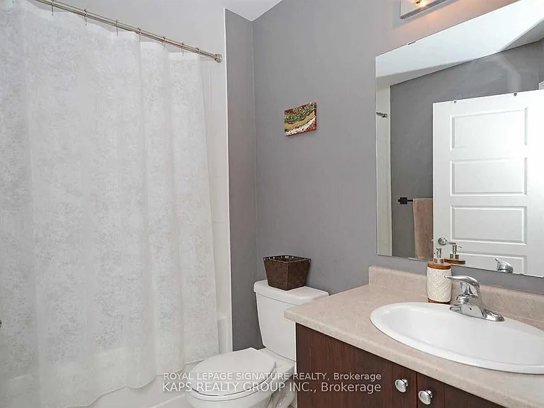 165 Hampshire Way #64 — Photo 11