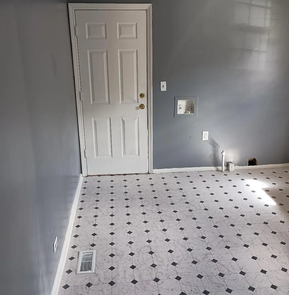 116 Ann St — Photo 3