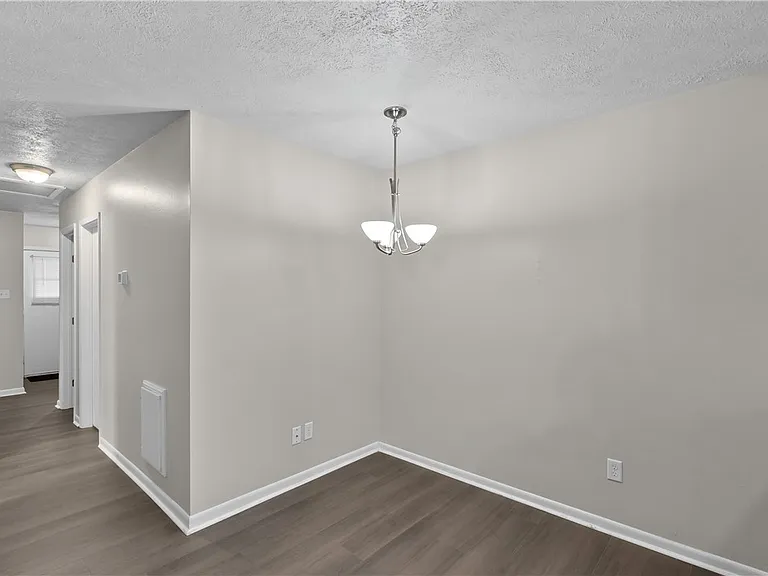 714 San Benito Dr — Photo 8