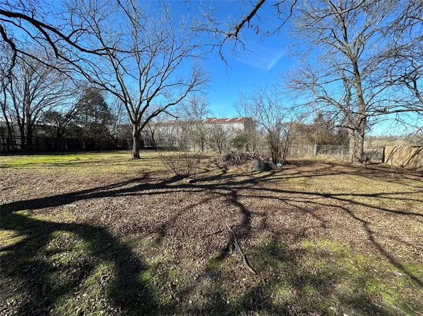1609 N Brazos Ave, Cleburne, TX 76031