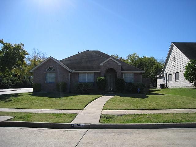 1st image of 1502 Develon Dr