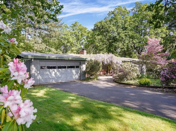3544 Pioneer Dr SE, Salem, OR 97302