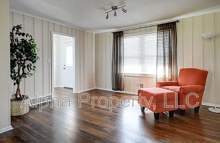 21 Lisa Dr — Photo 8