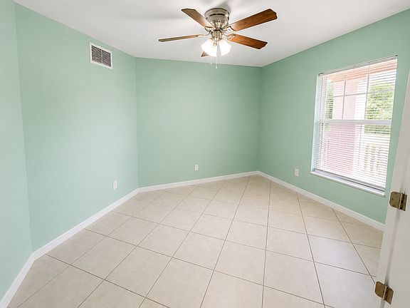 2nd image of 409 La Perouse St