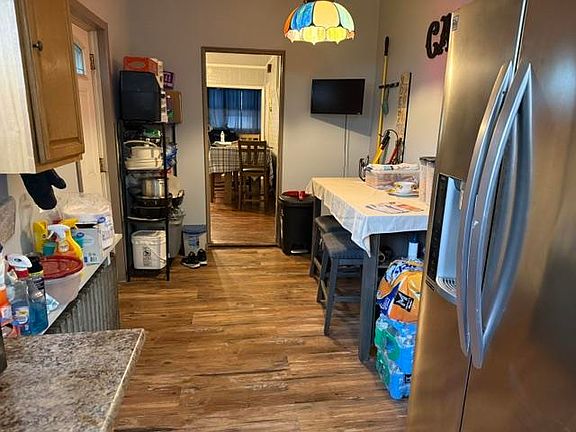3rd image of 507 W Gordon St