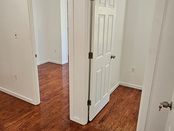 4th image of 177 Leonard St #2