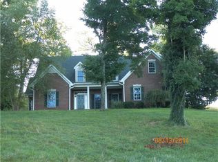 604 Palmer Dr, Columbia, TN 38401