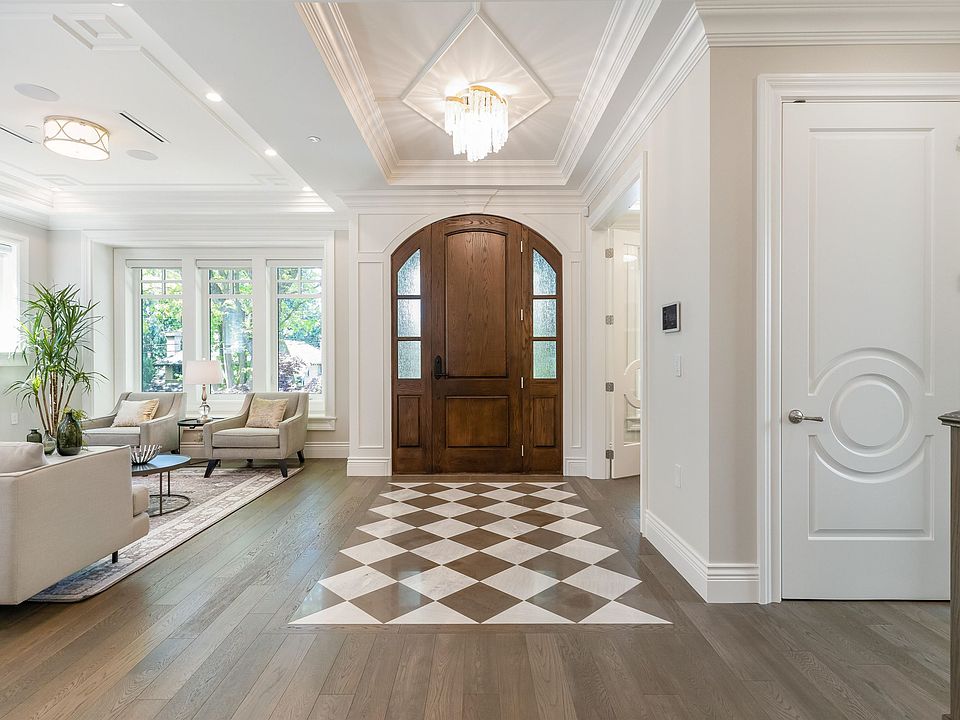 5756 Alma St, Vancouver, BC V6N