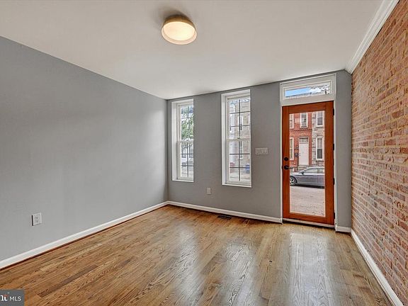 4th image of 1148 Sargeant St