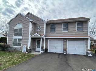 720 Circular Ave, Hamden, CT 06514