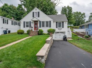 21 Charlotte Ave, Nashua, NH 03064