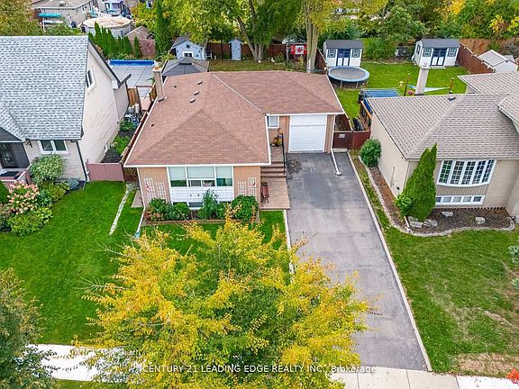 2nd image of 2574 Lundigan Dr