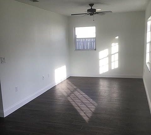 3rd image of 1087 Henry Balch Dr