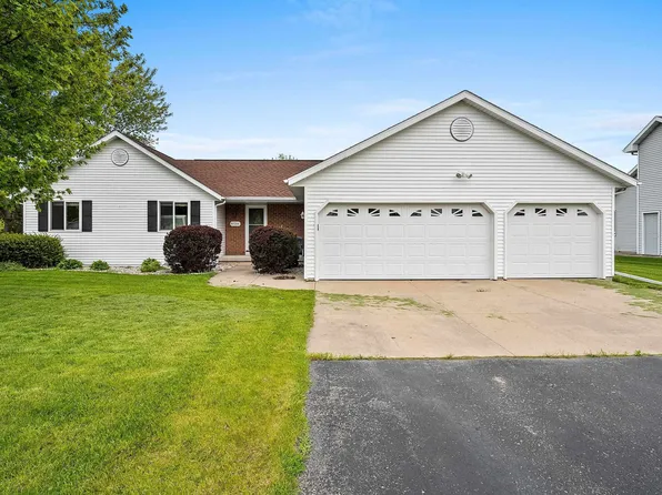 N1266 Thrush Dr, Greenville, WI 54942